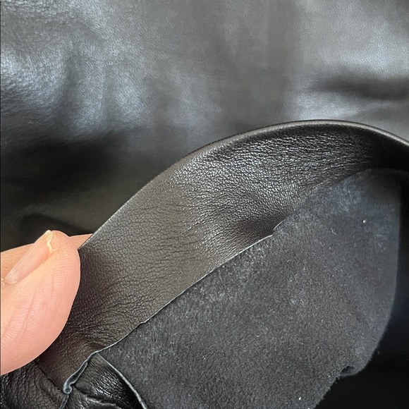 Danier Women's Black Leather Jean style buttery soft Pants fully lined - Picture 6 of 16